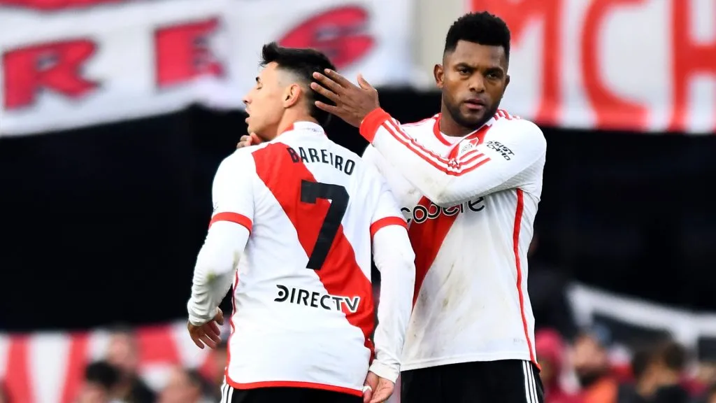 Bareiro y Borja pelean por el puesto.