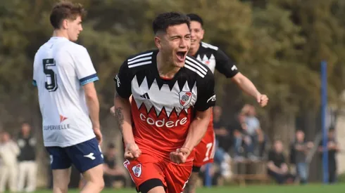 Elián Giménez buscaría minutos en Unión (Prensa River)