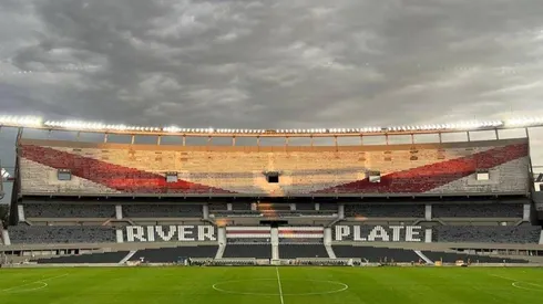Los hinchas de River podrán llevar agua al Monumental
