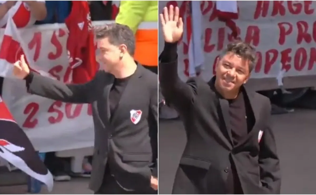El Muñeco saludó a los hinchas que estaban en el playón esperando su última salida del Monumental.