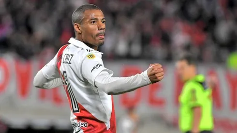 De la Cruz fue el mejor jugador del partido y condujo a River hacia la victoria.