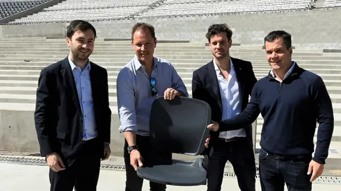 Stefano Di Carlo, Jorge Brito, Mariano Taratuty y Agustín Forchier recibieron las nuevas butacas.