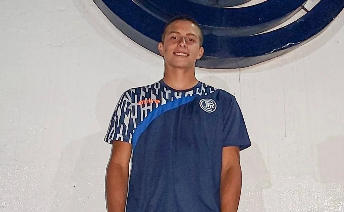 Joaquín Rivero es un delantero de 16 años con gran poder de gol