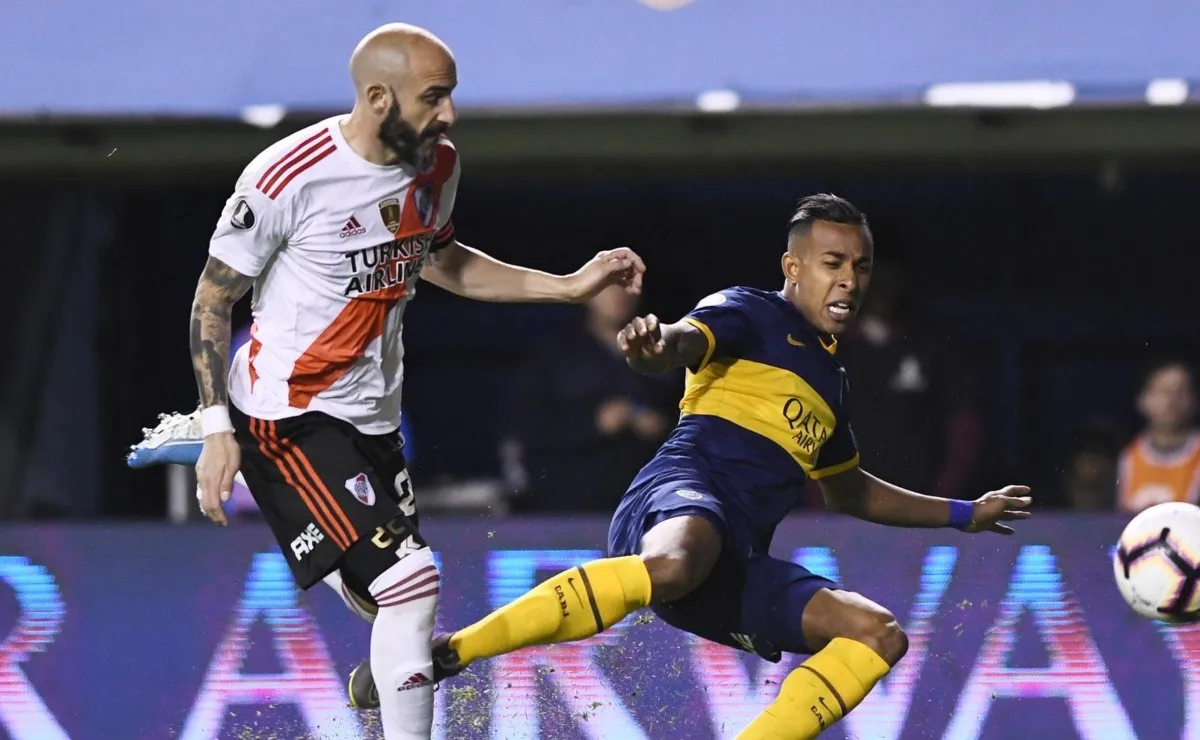 Javier Pinola, uno que estaría desde el arranque.