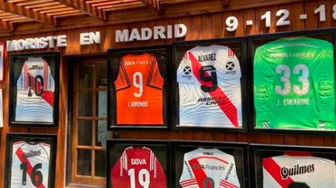 Alejandro Yannela cumplió su sueño de tener un lugar donde se respira River en todos los rincones. Su quincho fue modificado de tal manera que parece un museo.