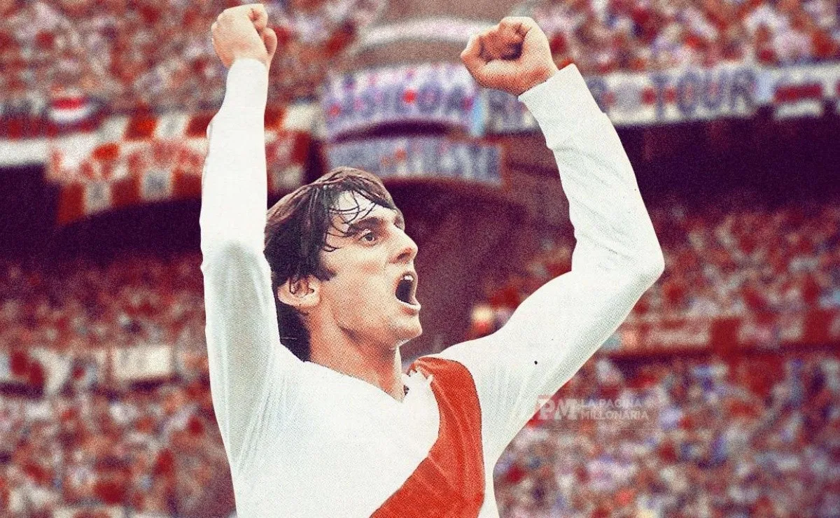 Francescoli estuvo en River como jugador desde 1983 hasta 1986 y entre 1994 y 1997.