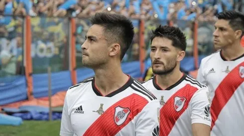 Gonzalo Martínez y Enzo Pérez miran desafiantes a la Bombonera.