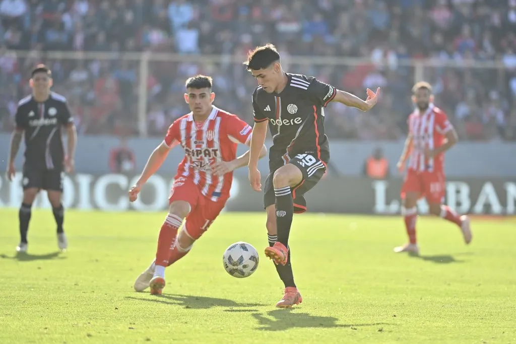 Lencina tuvo un buen partido con Unión. (Prensa River)