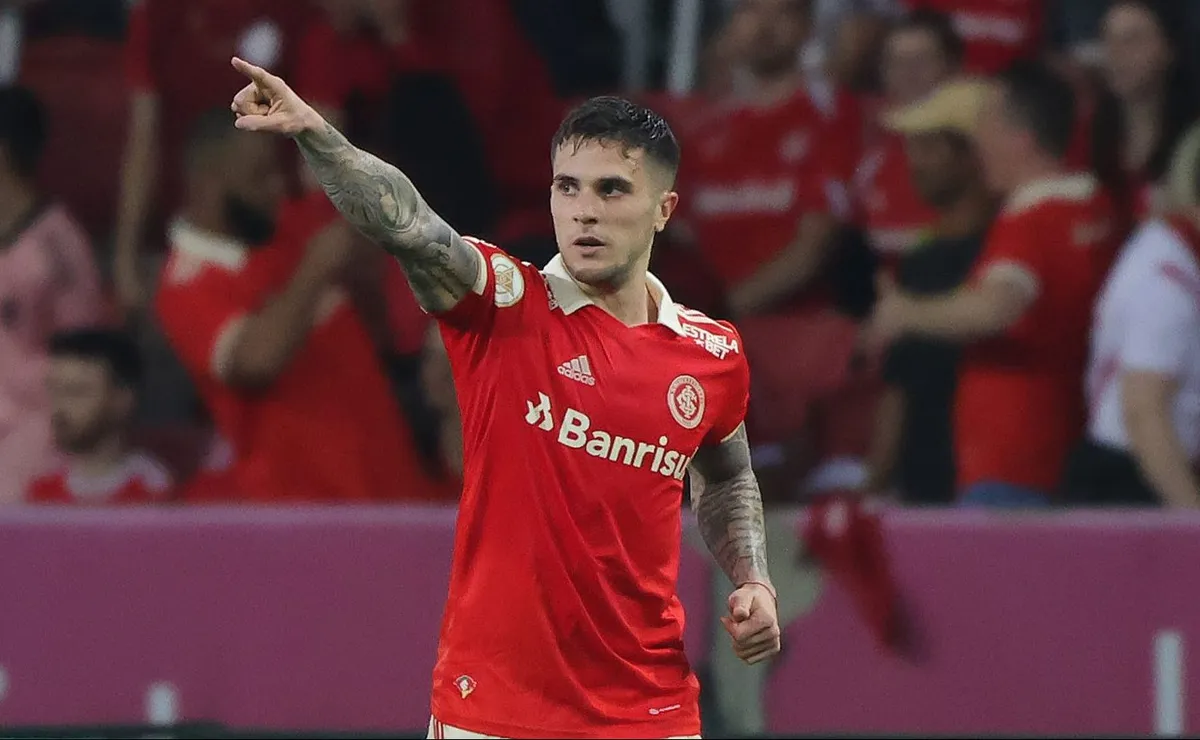 Fabricio Bustos, el segundo refuerzo de Gallardo.