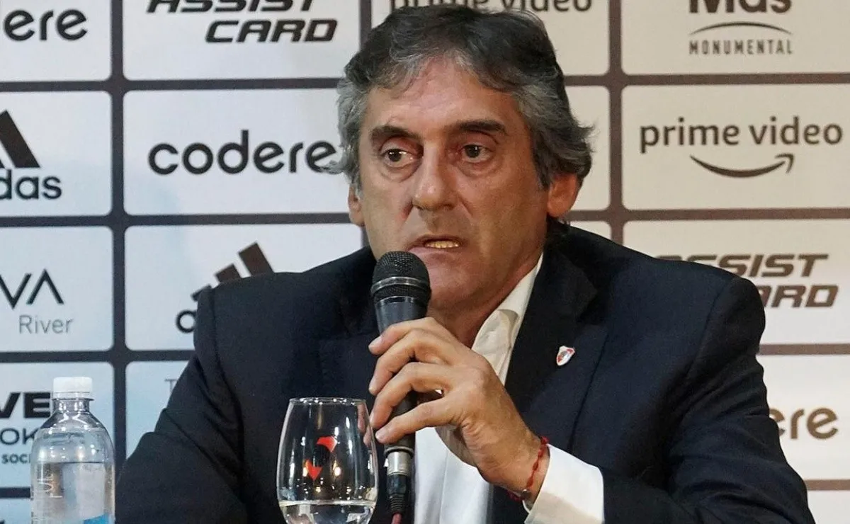 Francescoli dio detalles sobre cómo son los mercados de pases de River.