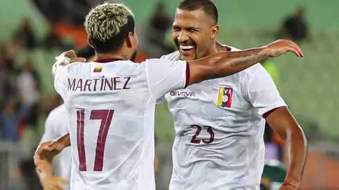 Salomón Rondón anotó el primero de Venezuela ante Arabia Saudita.