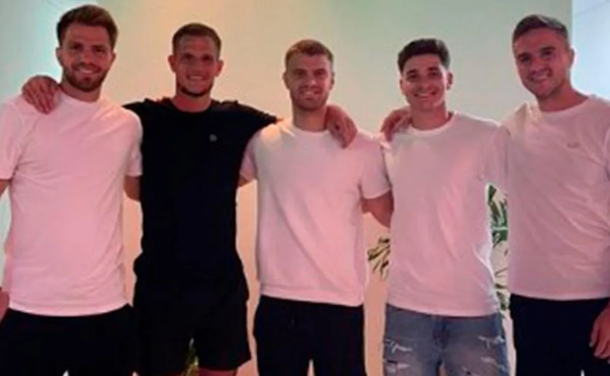 Centurión, Zuculini, Beltrán, Julián y Palavecino.