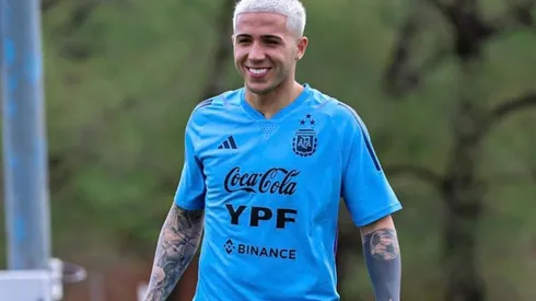 El nuevo look de Enzo para jugar los amistosos con Argentina