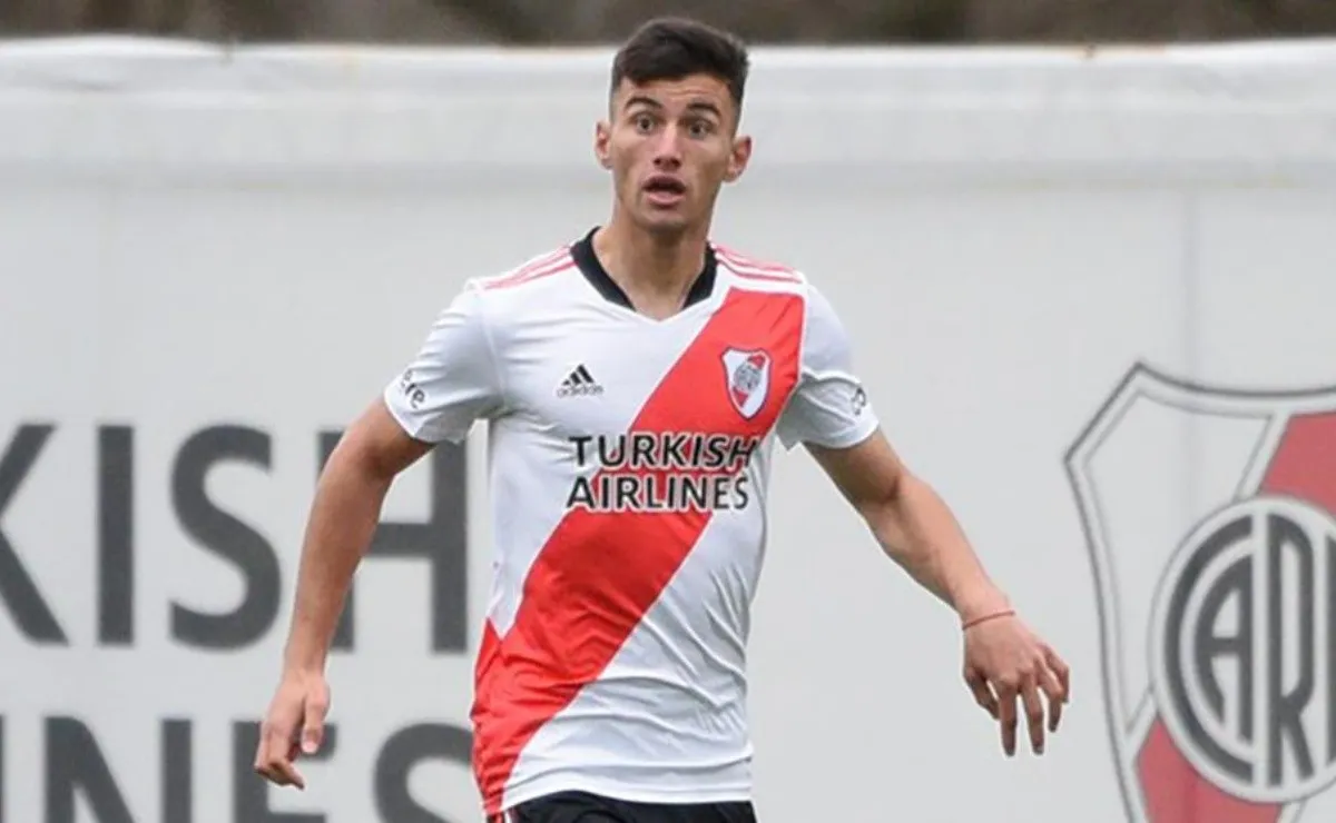 Felipe Salomonio reaparece en la nómina de convocados después de seis meses.