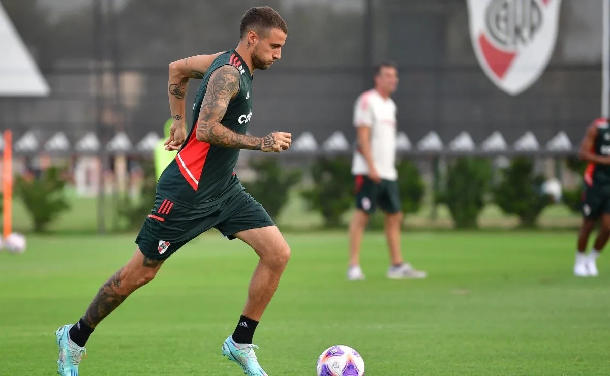 Emanuel Mammana, agradecido por los mensajes de apoyo recibidos tras el robo a su club.