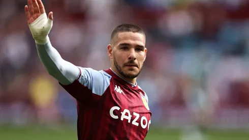 Emiliano Buendía tiene 26 años y juega como delantero.