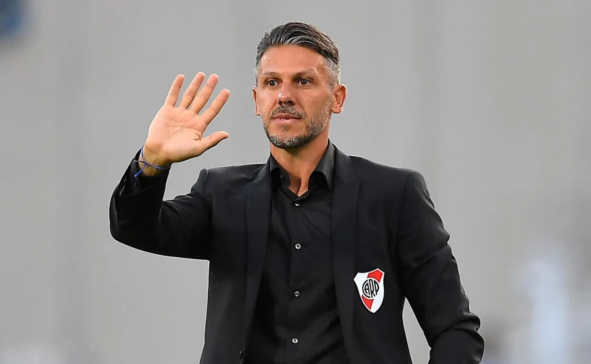 Micho definió a los once titulares.