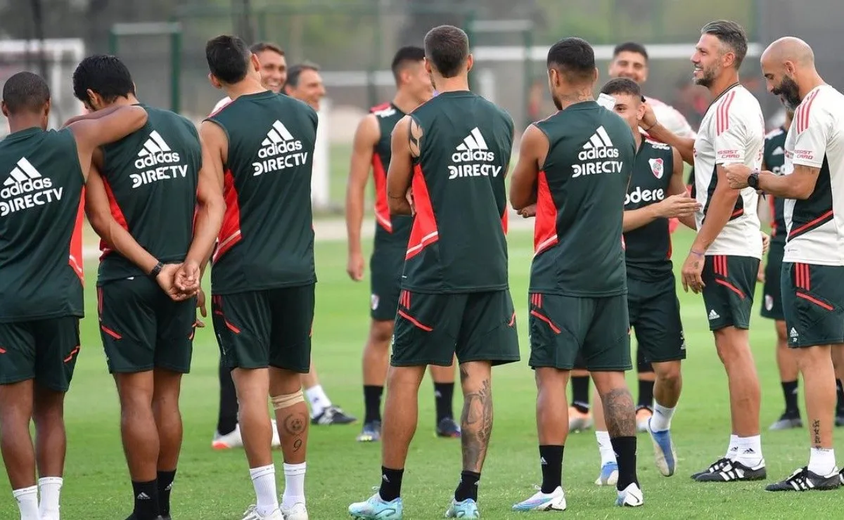 El DT millonario definió los convocados para el debut en la Copa Argentina.
