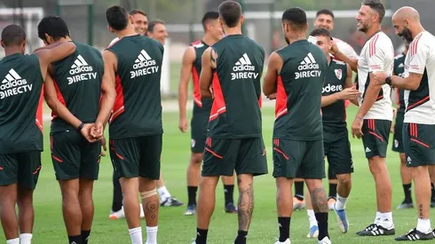 El DT millonario definió los convocados para el debut en la Copa Argentina.