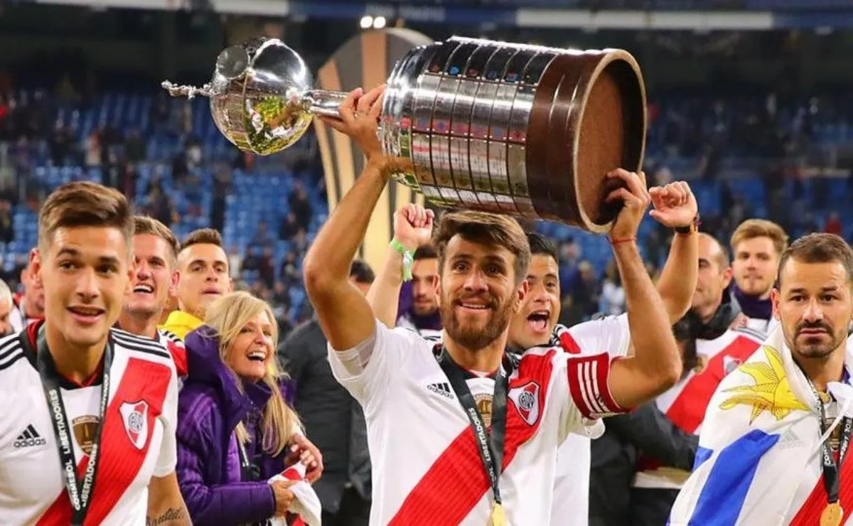 Leo Ponzio, hoy desde su rol de Secretario Técnico, sueña con otra Libertadores