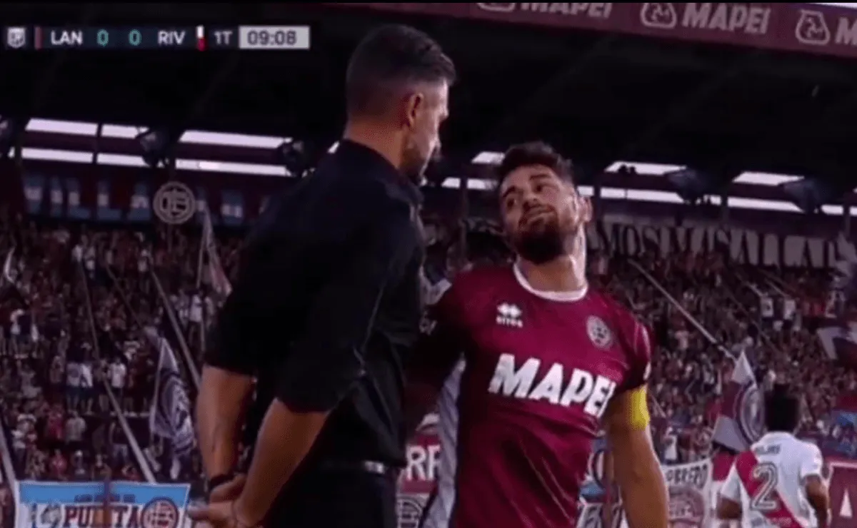 Demichelis lo hizo pasar de largo al 7 de Lanús.