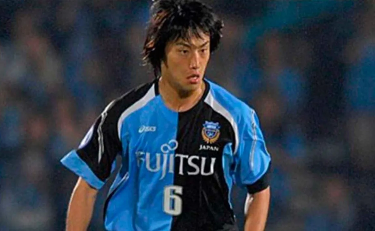 Takahiro Kawamura se desempeñaba como mediocampista ofensivo y pasó por River en 1999.