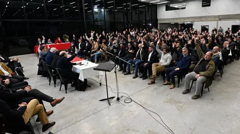 La Asamblea aprobó varios contratos que engrosarán las arcas del Más Grande.