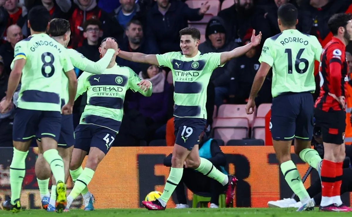 Julián Álvarez anotó ante el Bournemouth.