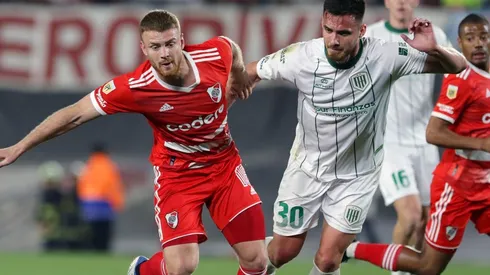 River se mide con Banfield esta noche.