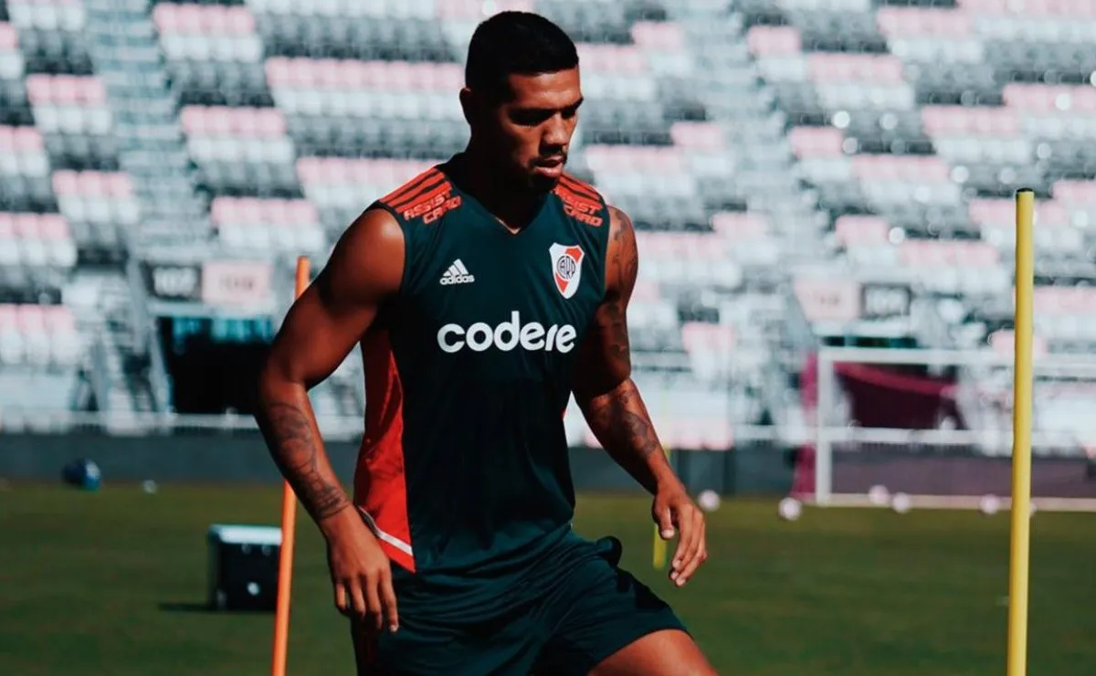 David Martínez debería volver a River en 2025.