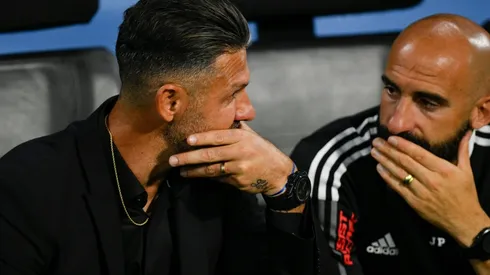 Javier Pinola contó por qué dejó de trabajar en el cuerpo técnico de Martín Demichelis.