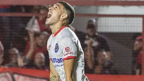 Santiago Montiel: debut goleador en Primera y una increíble coincidencia con Cachete