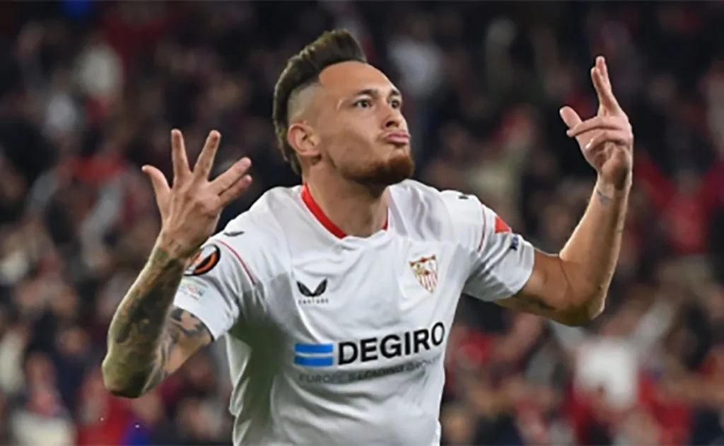 Ocampos es figura del Sevilla.