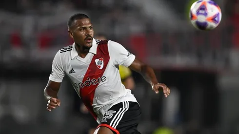 Salomón Rondón se fue en silencio de River y por la puerta de atrás.