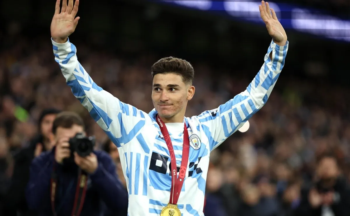 Julián está nominado por la FIFA como uno de los mejores jugadores del mundo en el 2022.