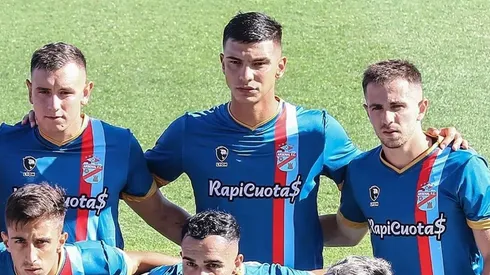 Felipe jugó desde el arranque en Arsenal y sumó sus primeros minutos.