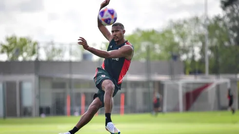 Salomón Rondón se entrenó por primera vez en River.