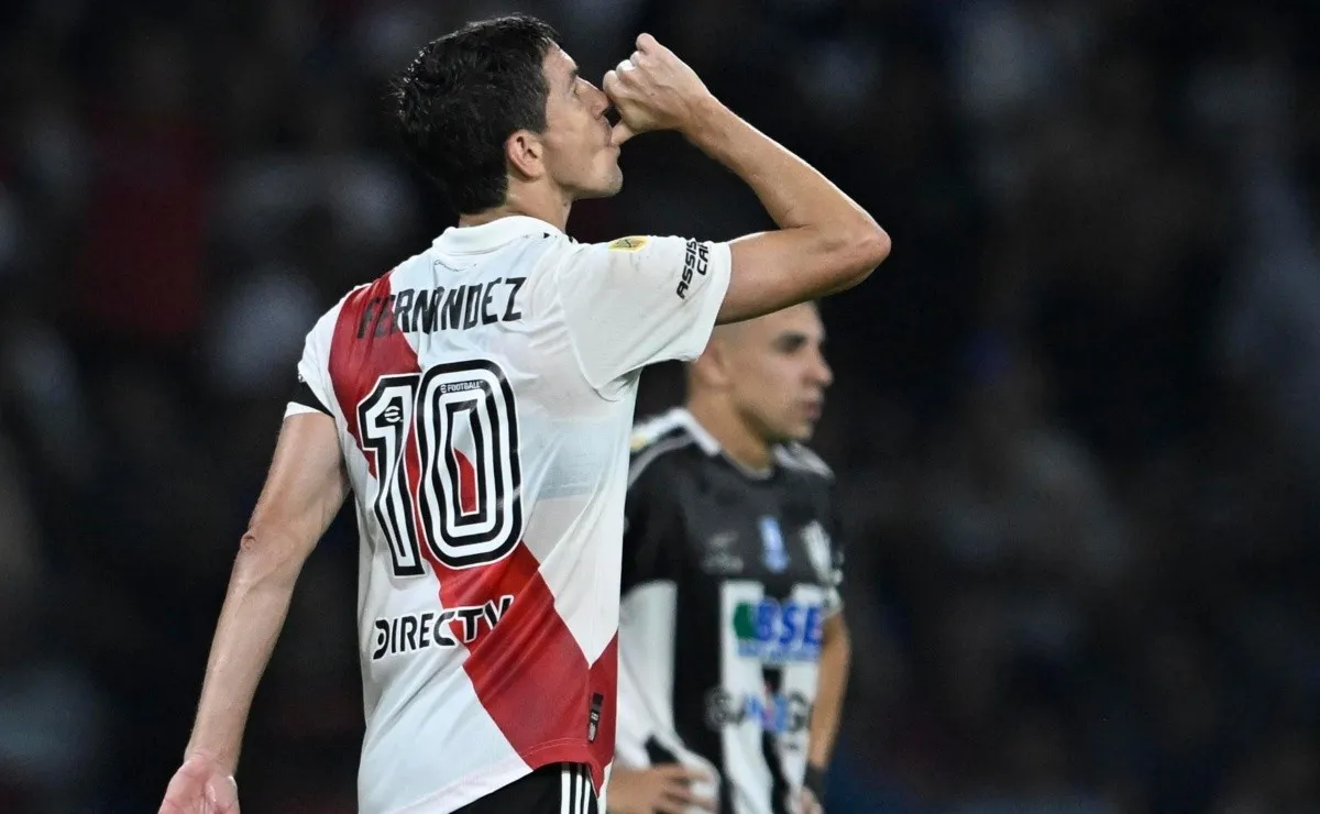 Nacho Fernández fue una de las figuras de River ante Central Córdoba.