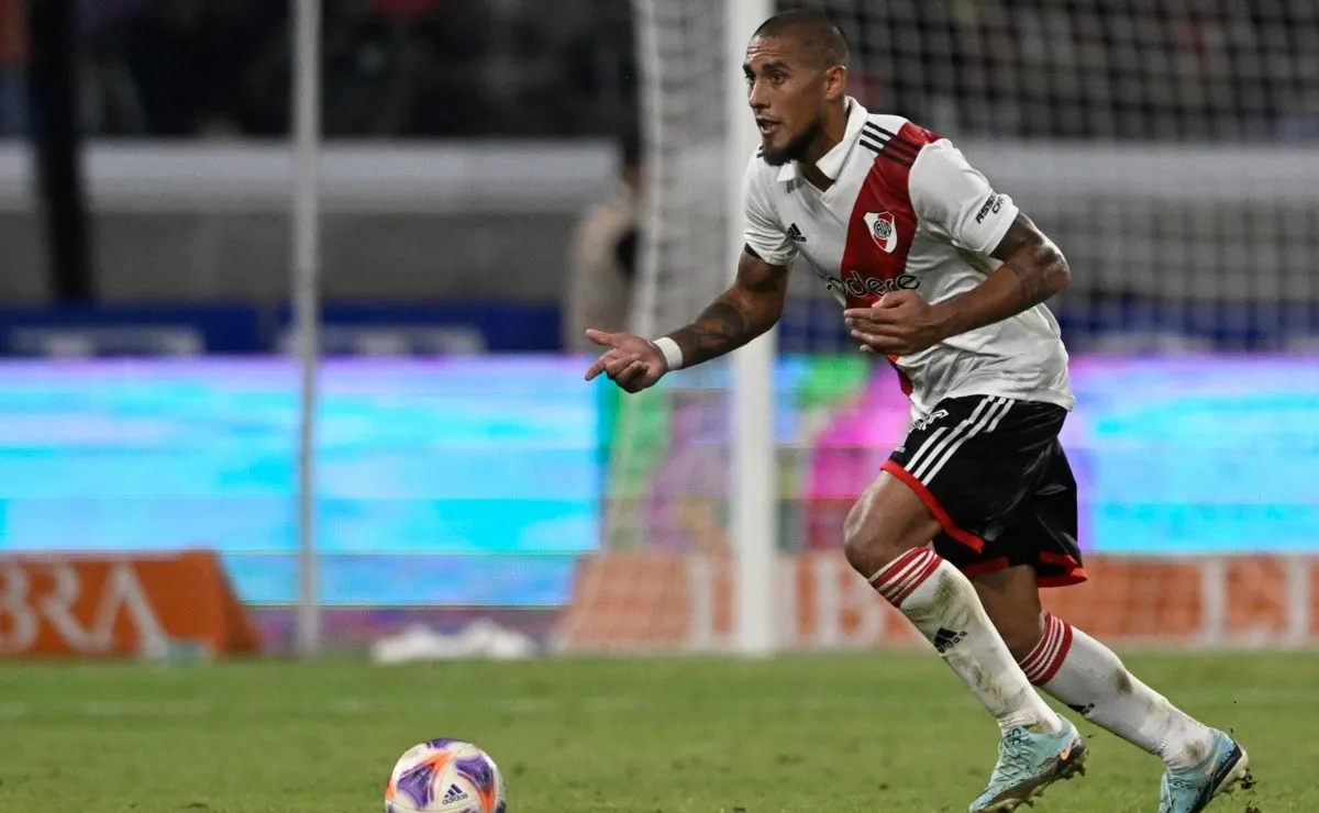 Jonatan Maidana completó un muy buen partido ante Central Córdoba.
