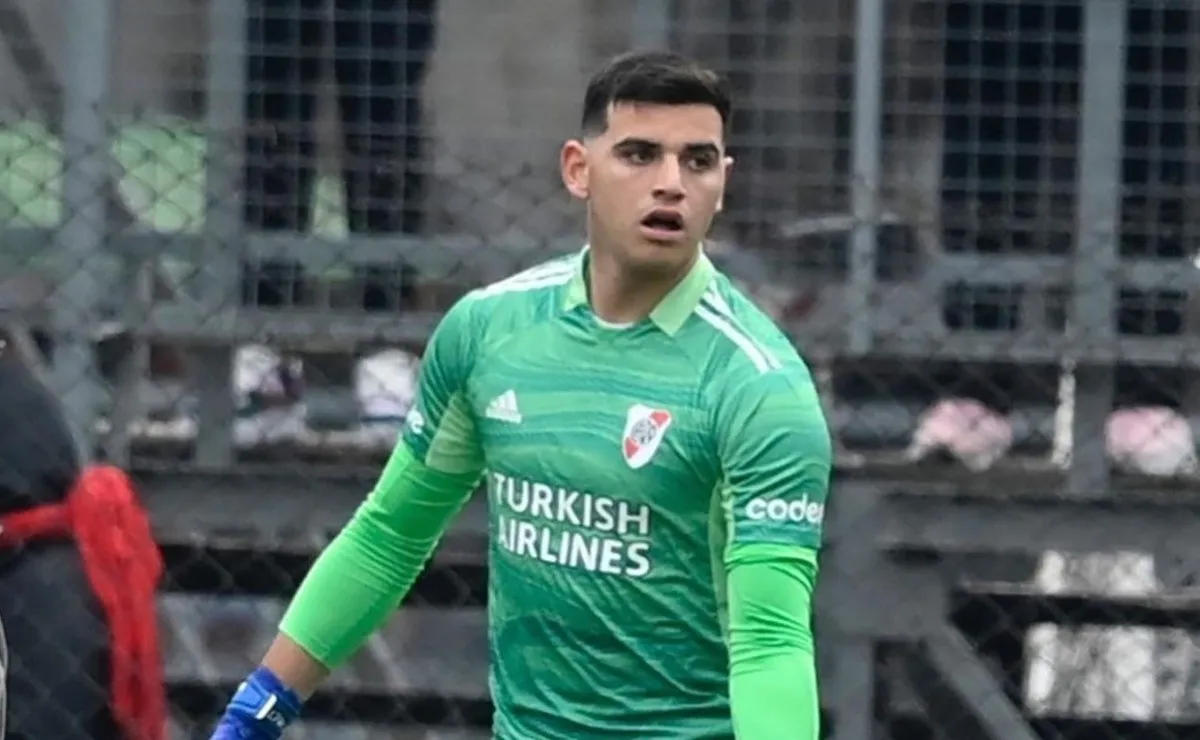 El arquero de 22 años está cerca de irse del club.