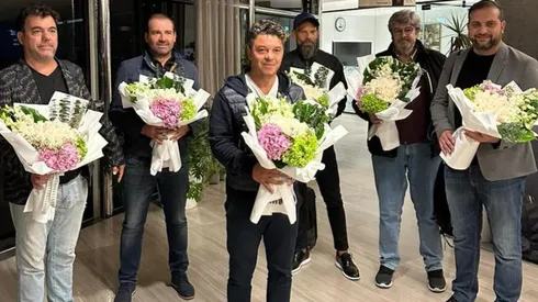 El Muñeco y su grupo de colaboradores llegó a Arabia Saudita para dirigir a las estrellas.