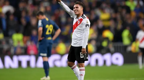 Quintero celebra su golazo ante Boca en el Bernabéu.