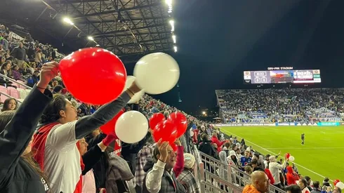 Los hinchas del Más Grande acompañaron al equipo de Demichelis en gran número.