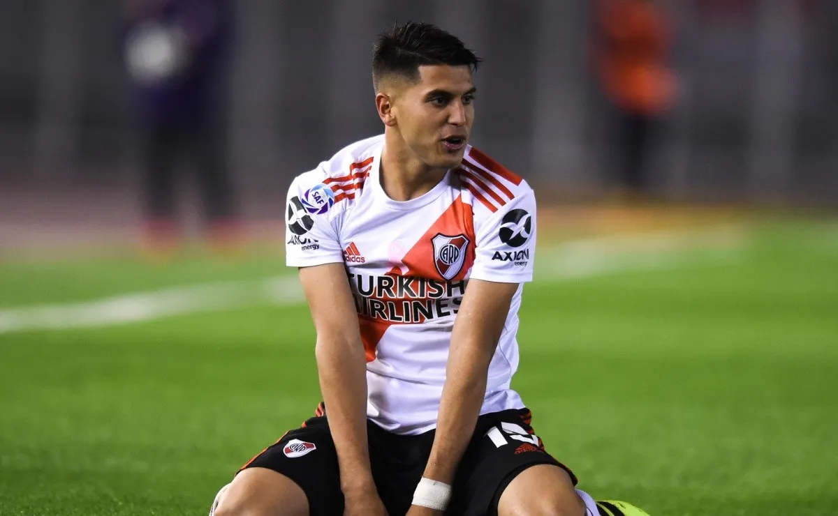 Palacios: mensaje para Demichelis, charla con Pinola y "acá hay un hincha más"