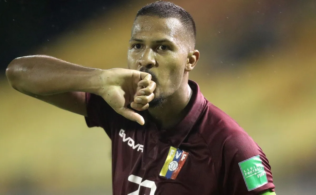 Salomón Rondón, figura y capitán de la Selección de Venezuela, a un paso de River.