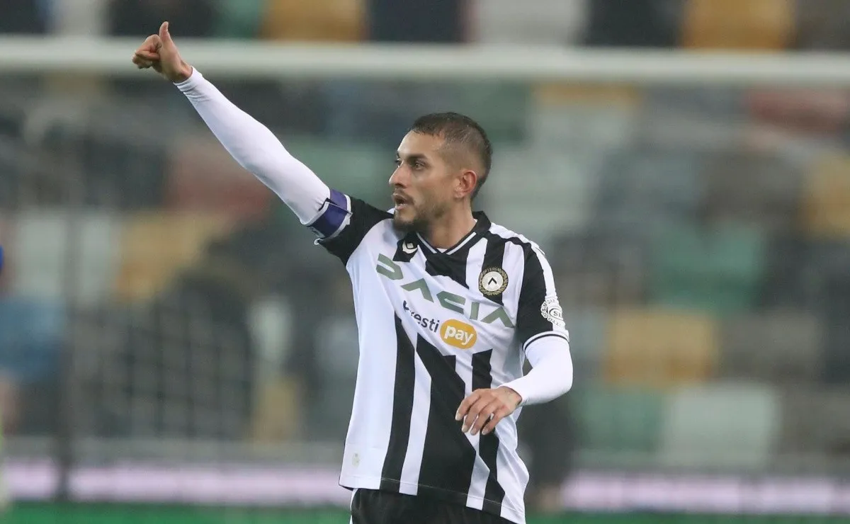 Mientras suena como posible regreso, el Tucu sigue destacándose en la Serie A de Italia.