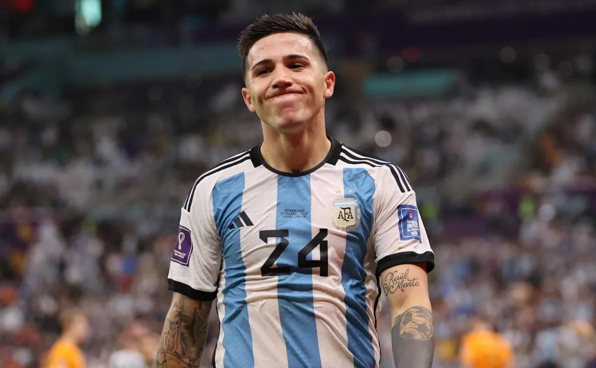 La salida de Enzo Fernández al fútbol de la Premier deberá esperar.