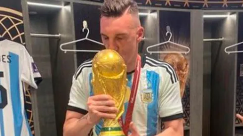 Franco Armani con la Copa del Mundo.