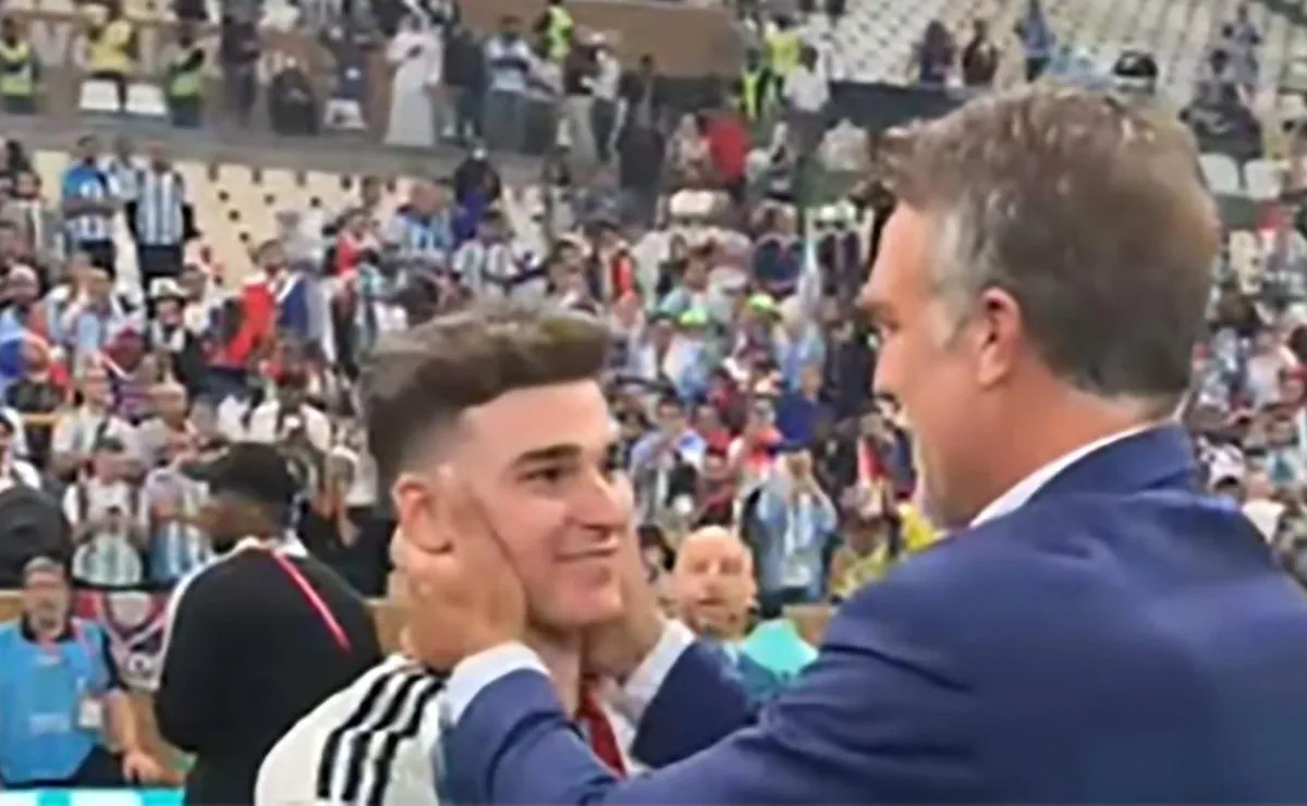 El momento afectuoso entre Julián y el Bati.