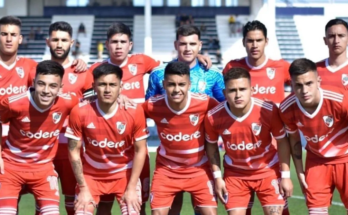 La Reserva, con caras nuevas, se prepara para afrontar una nueva temporada.